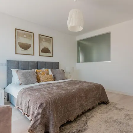 וילה Panoramic Linked With Private Pool - 12a לוריניה